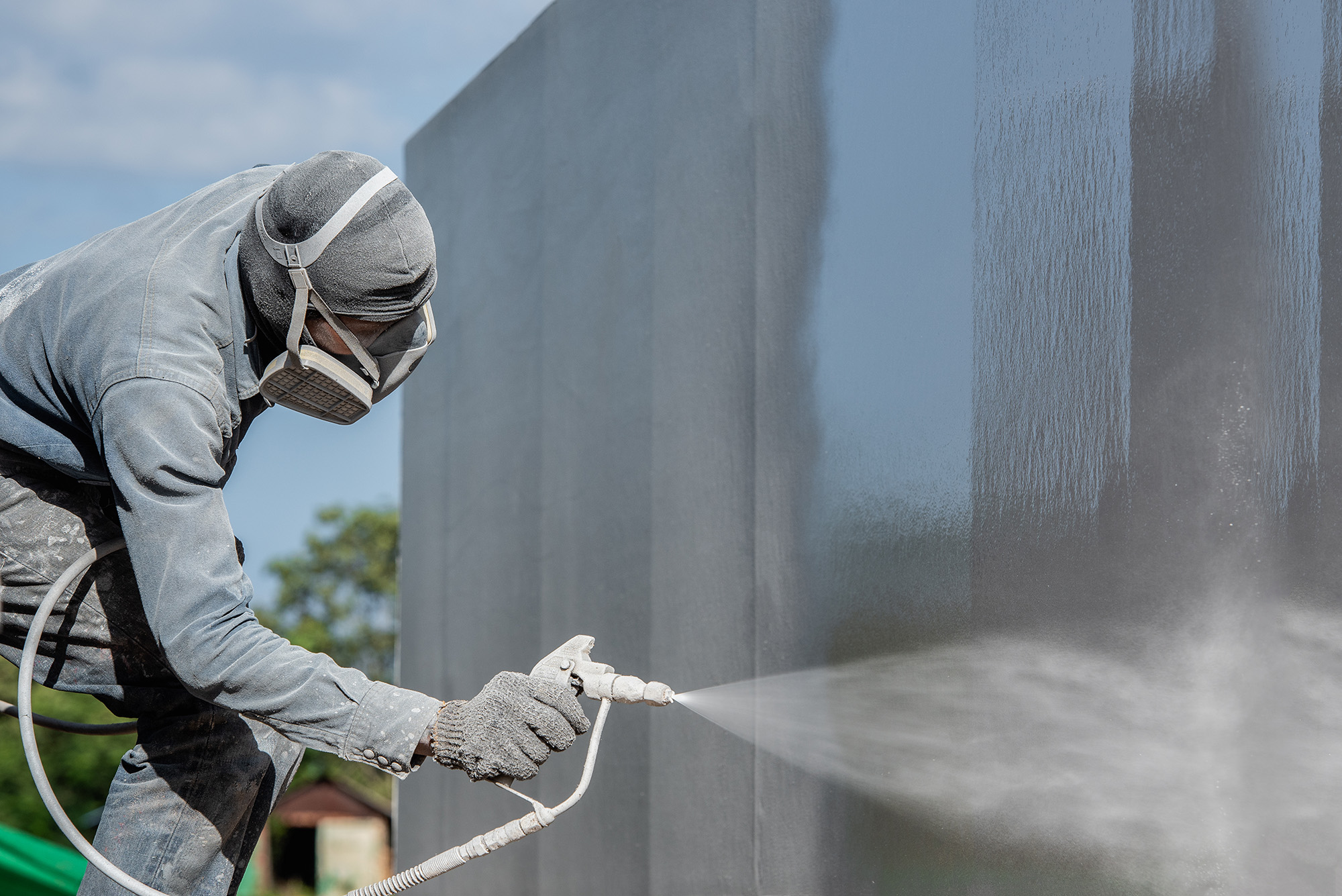 Spray Painting worker